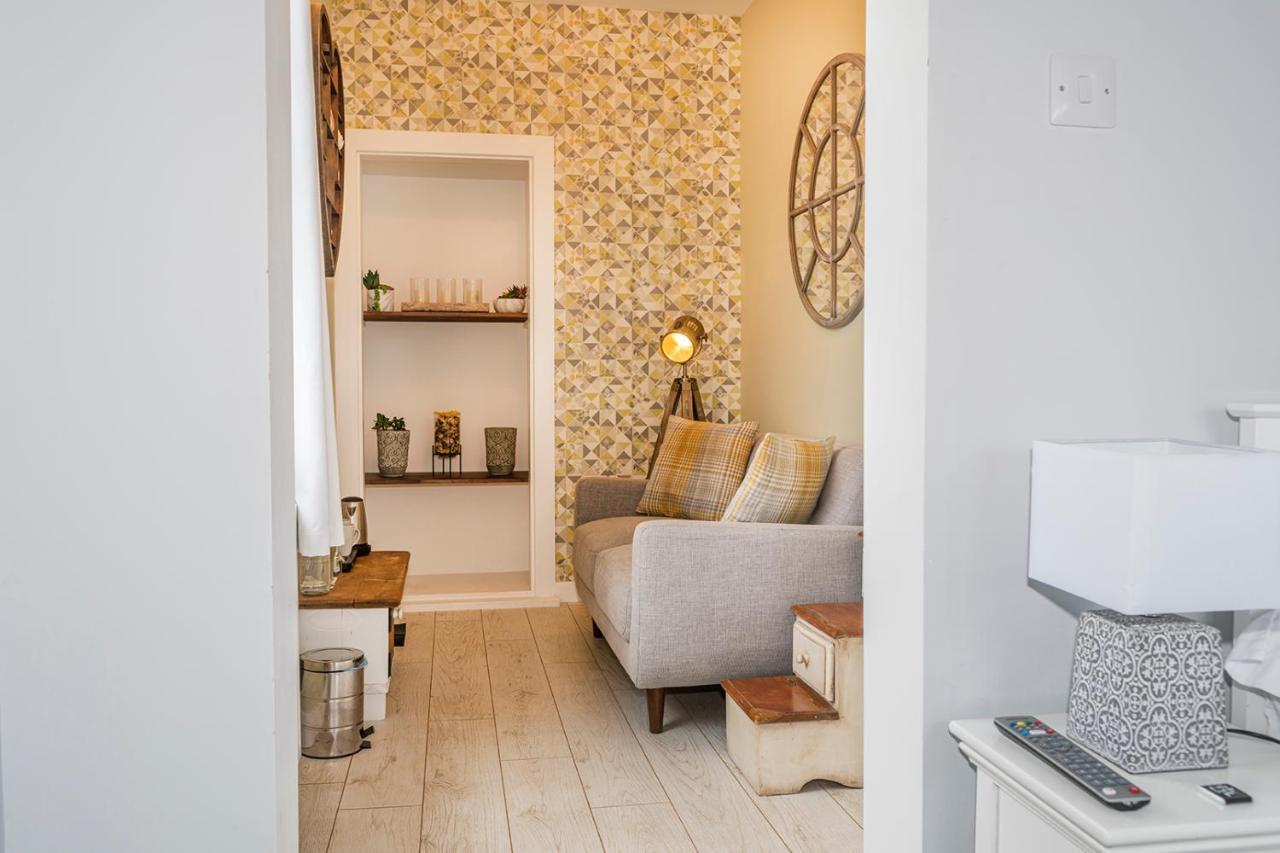 The Sleep-Inn Hare B&B Herne Bay Bagian luar foto
