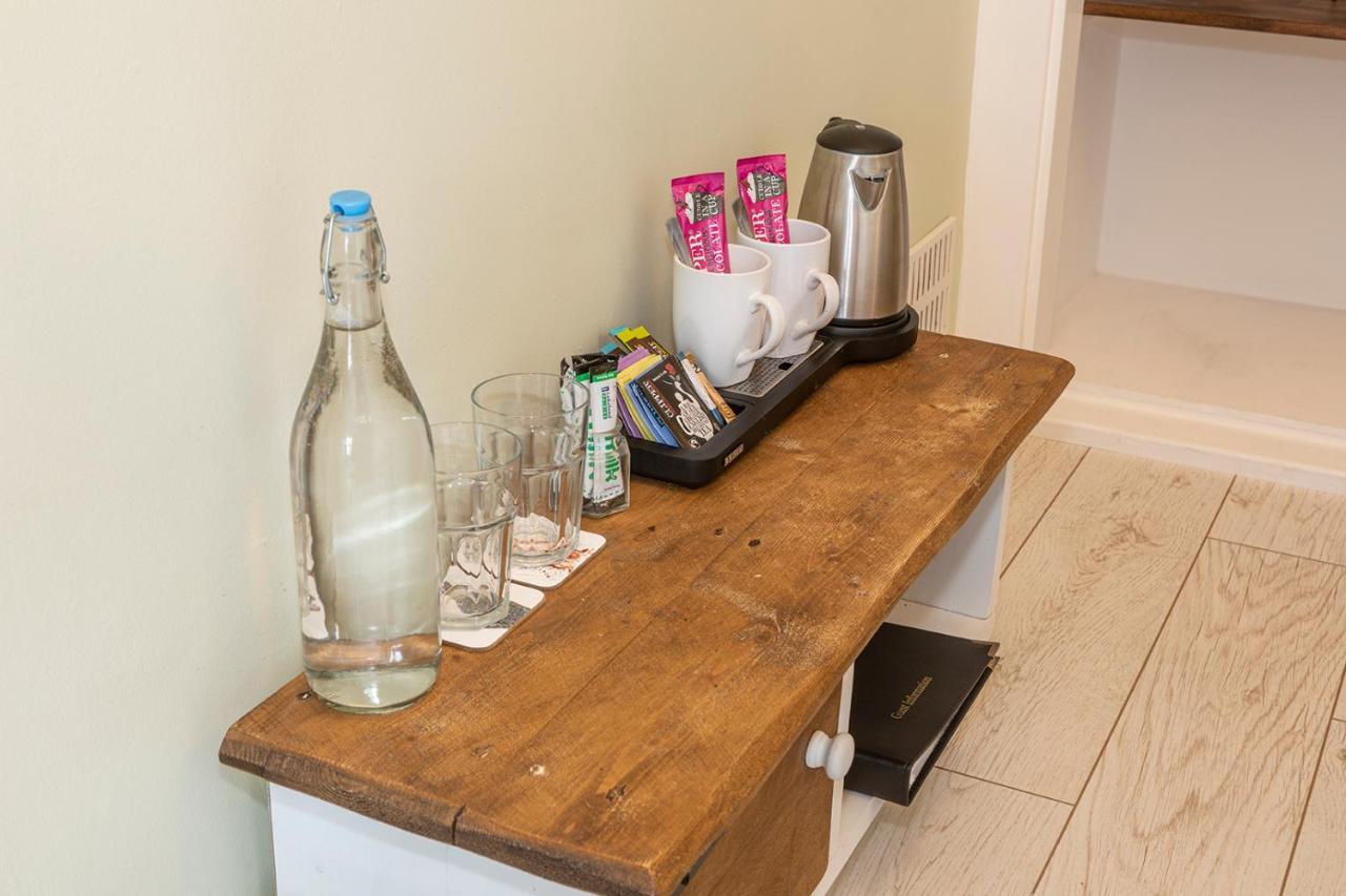 The Sleep-Inn Hare B&B Herne Bay Bagian luar foto